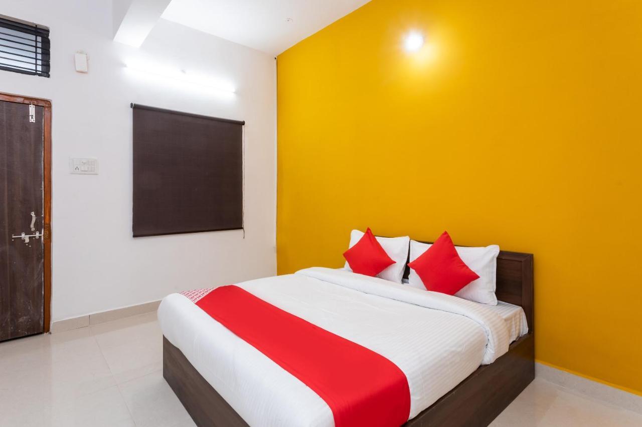 Oyo Hotel Convivial Paradise Shamsgarh Exterior photo